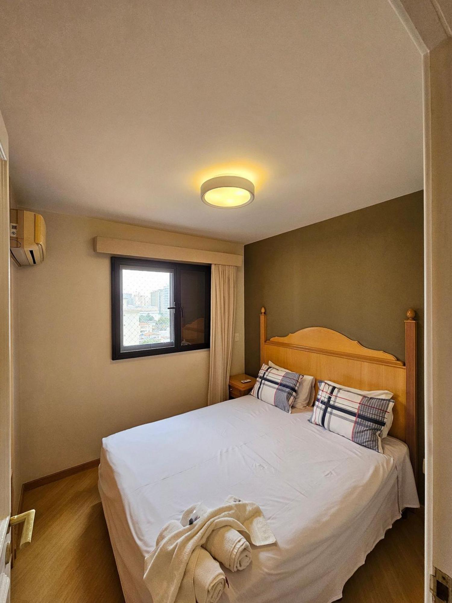Flat Perto Metro/moema Apartamento *