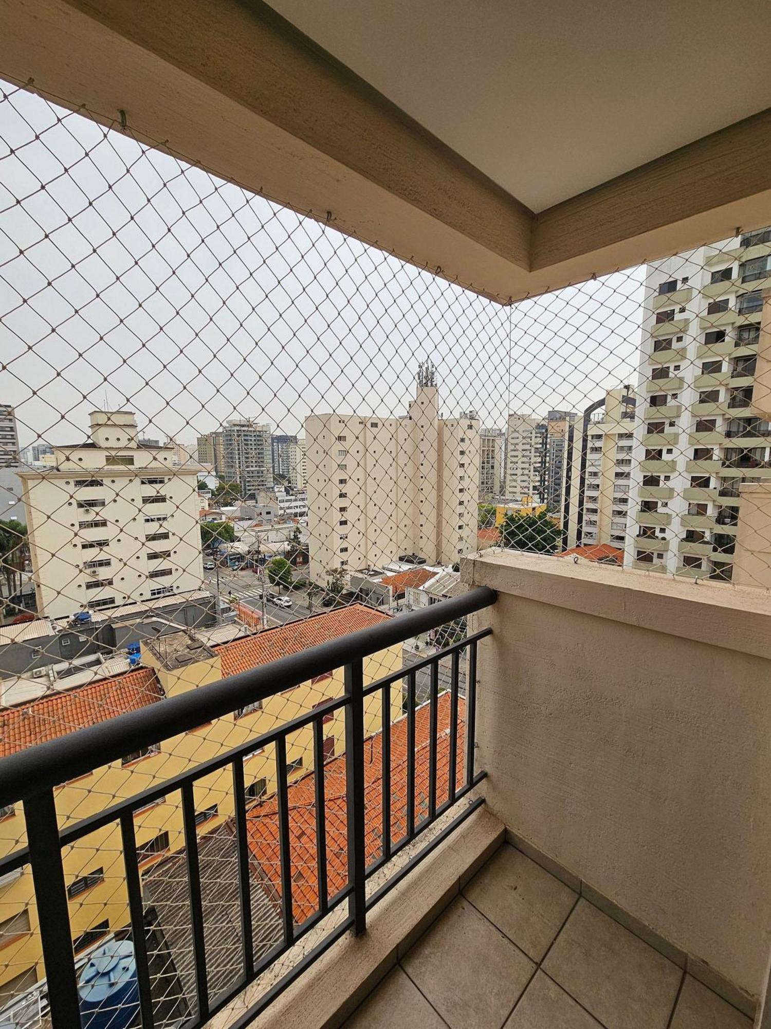Flat Perto Metro/moema * São Paulo